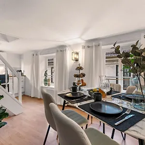  Apartment Charmante Maisonette Im Schnoor Germany